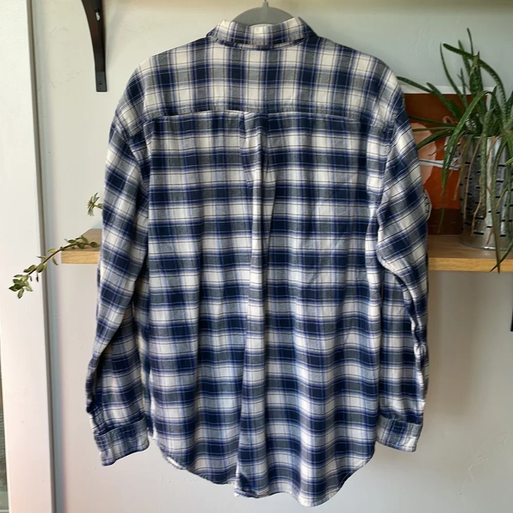 J. Crew Navy Blue White Plaid Flannel Size Medium